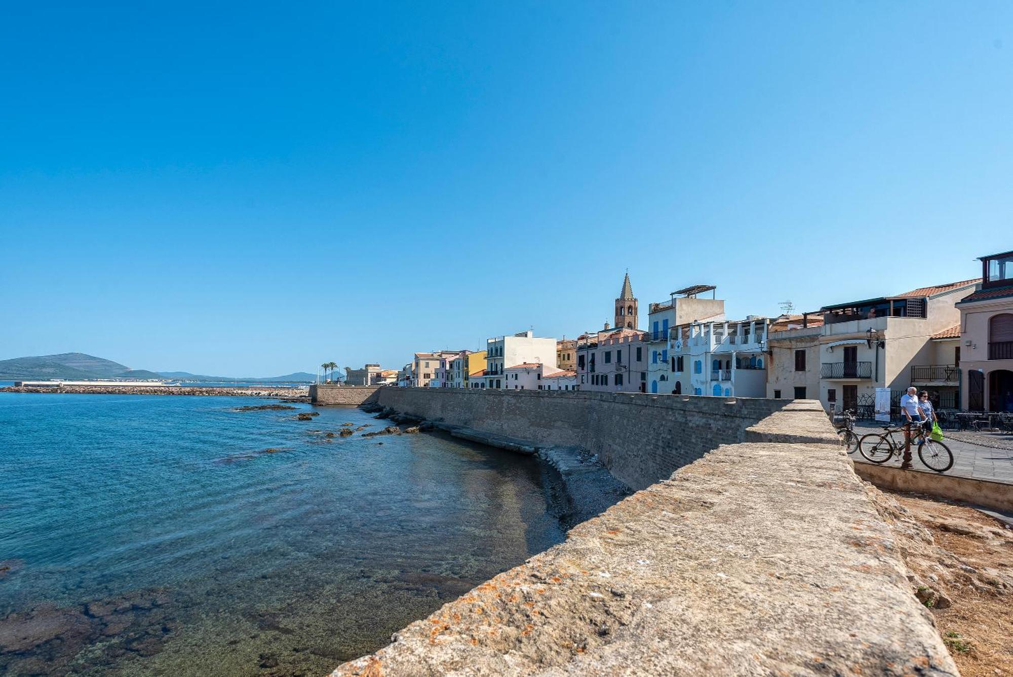 Carlo Alberto Apartment, Alghero Old Town, Near The Beach Exterior photo