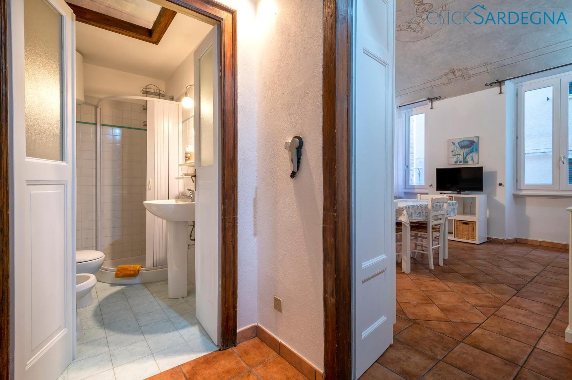 Carlo Alberto Apartment, Alghero Old Town, Near The Beach Exterior photo